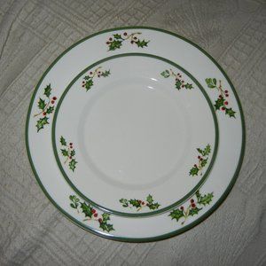 Christopher Radko Traditions Holiday Celebrations 1 dinner 1 Salad plate HOLLY